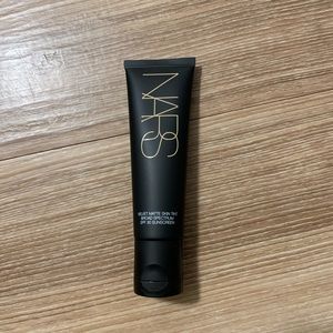NARS tinted moisturizer - Light 3 (Groeland)